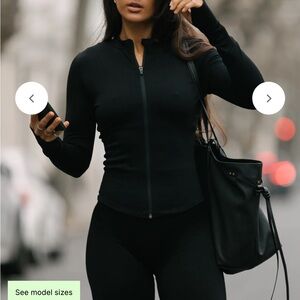 Timeless Zip Jacket - Jet Black